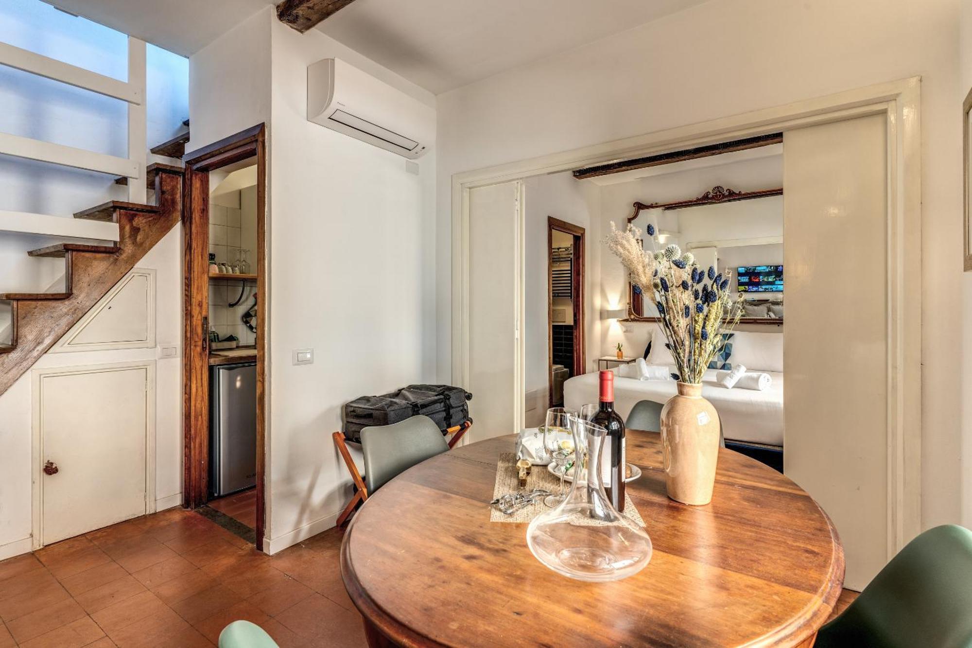 Maya Rhome Trastevere Roma Quarto foto
